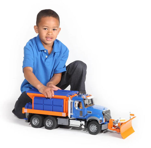 Mack Snow plow truck 1:16