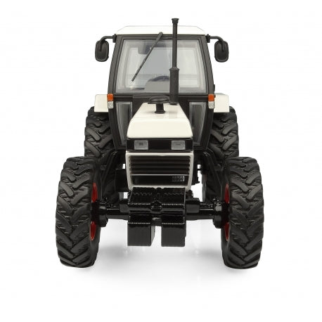 Case 1394 - 4WD 1:32