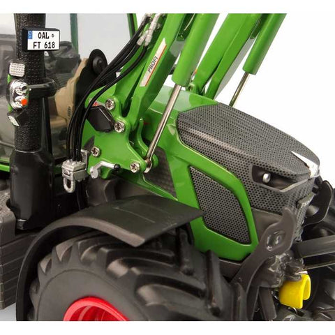 Fendt 618 Vario with frontloader 1:32